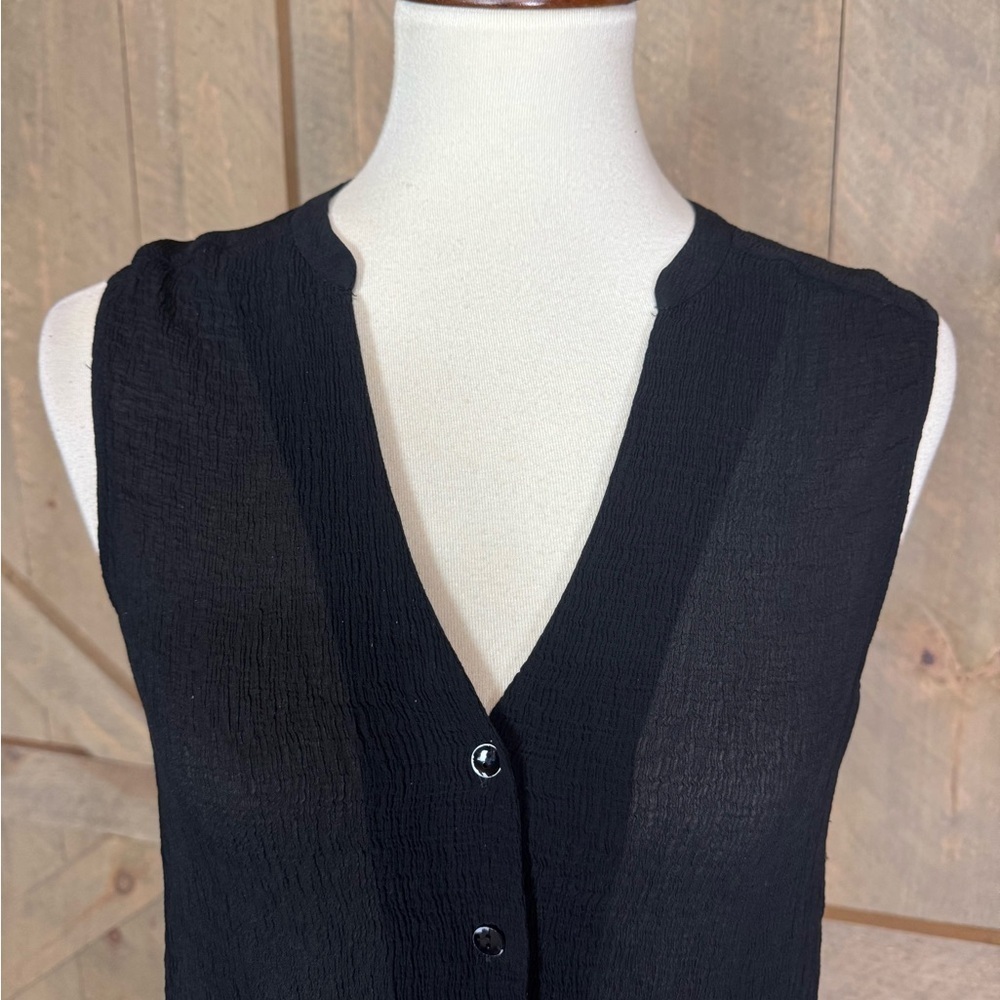 Eileen Fisher black crepe silk sleeveless top Size Small - Picture 3 of 9